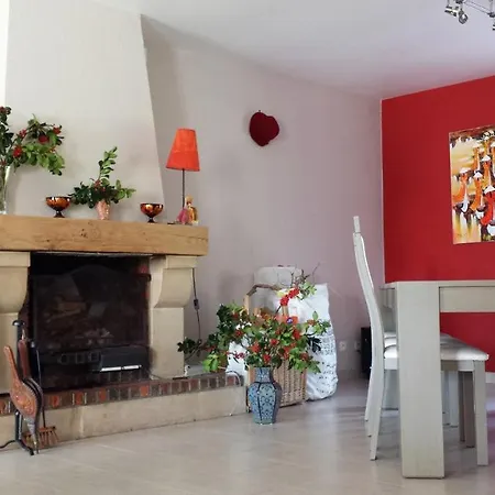 Privee Avec Salon, Garage Voiture, Vélos, Motos *