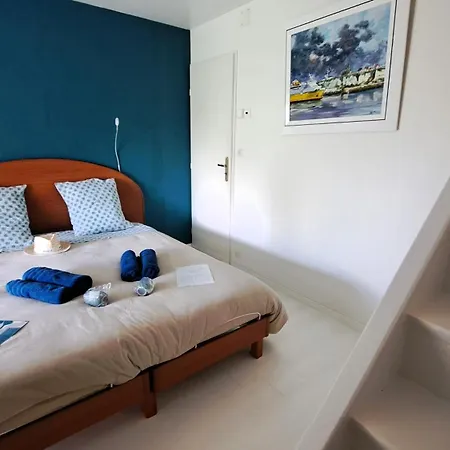 Privee Avec Salon, Garage Voiture, Vélos, Motos *