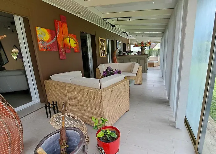 Privee Avec Salon, Garage Voiture, Velos, Motos * Tourville-sur-Arques